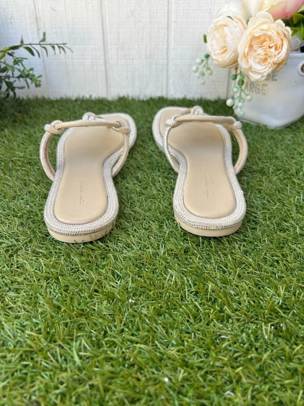TORY BURCH Best Seller MILLER PAVÉ KNOTTED SANDAL 7.5 preowned  $300 Stone Gray